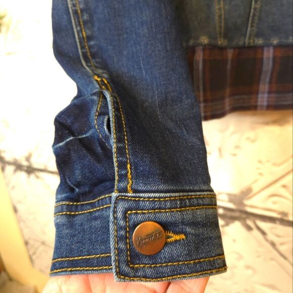 Nanette Lepore Embroidered Floral Denim Jacket Size M Cottage Costal Coquette - Picture 8 of 13